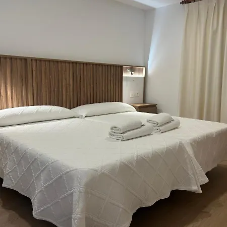 - Restaurante Playa Azul