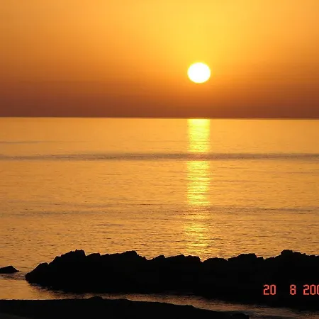 Casa de hóspedes - Restaurante Playa Azul 2*